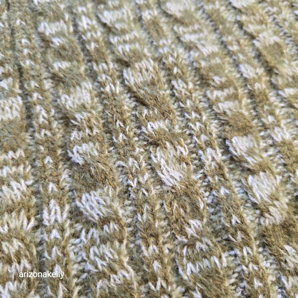 NWOT Marled Cashmere Cable Knit Scarf Green/Ivory - Picture 9 of 14